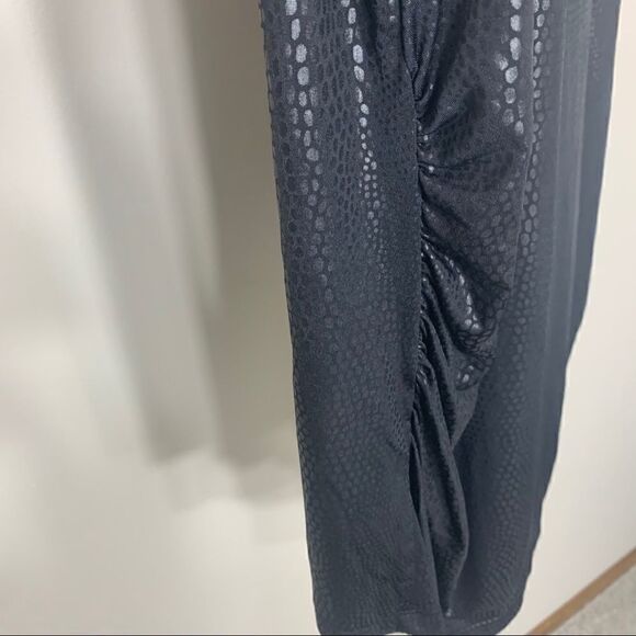 SALE❤️Kenneth Cole black snakeskin print blouse 2X (K1) - Picture 7 of 9